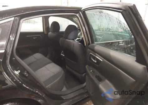 2017 Nissan Altima 2.5 Sv z USA, uszkodzony, nr VIN 1N4AL3AP2HC482446